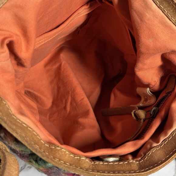 90s VTG LUCKY BRAND Bag Whimsy Yarn Crochet Fringe Crossbody Rainbow Boho - Picture 8 of 8